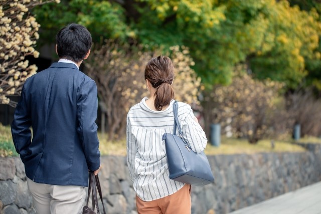 ときめきを求める50代女性が不倫に感じる魅力とリスク